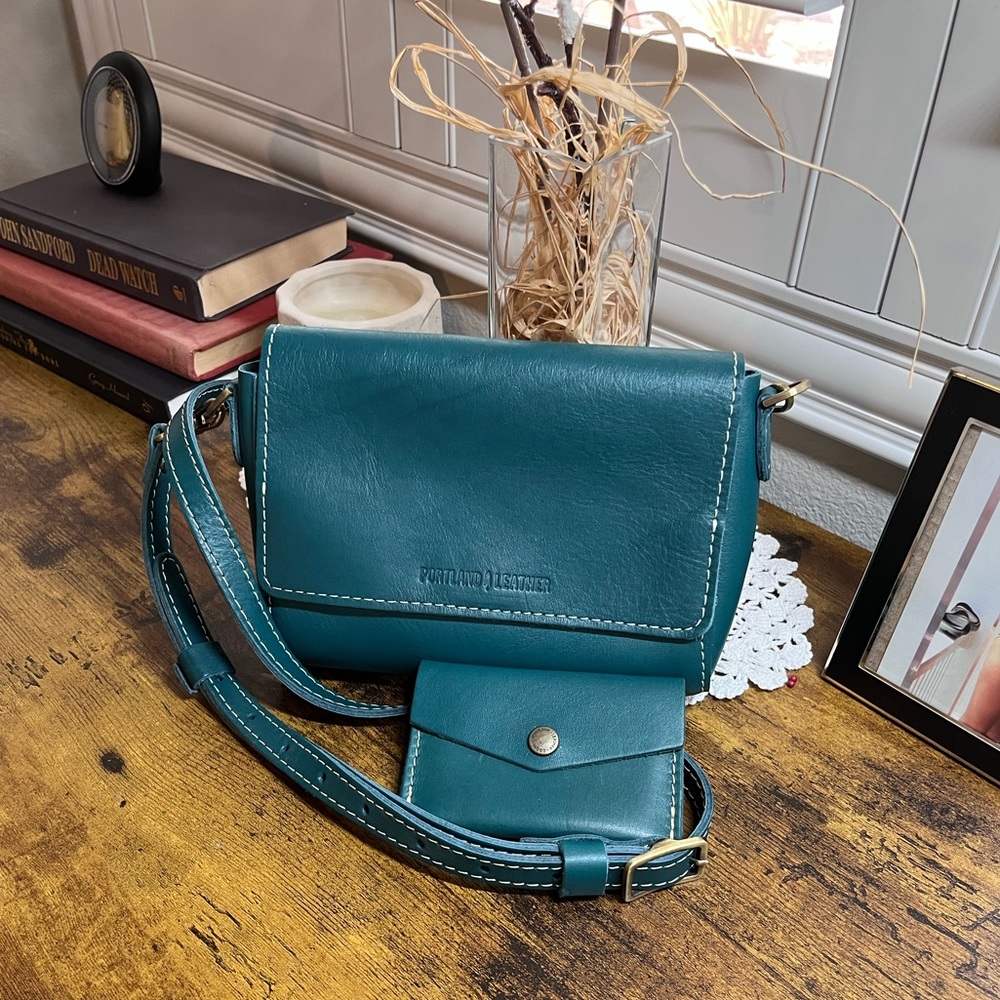 Portland Leather Goods Metro Mini “Peacock” color and matching card case.